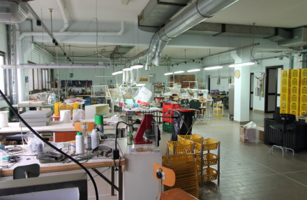 Laboratorio artiginale di 290 mq con resede