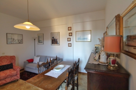 Zona Via Romana appartamento 4 vani con garage e soffitta